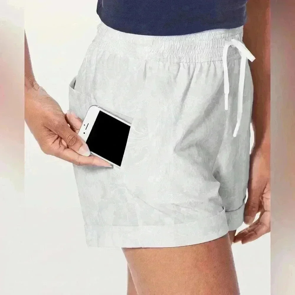 Lululemon Spring Break Away Short *4-way Stretch 3"
Eternal Wave White size 4 - Picture 4 of 13